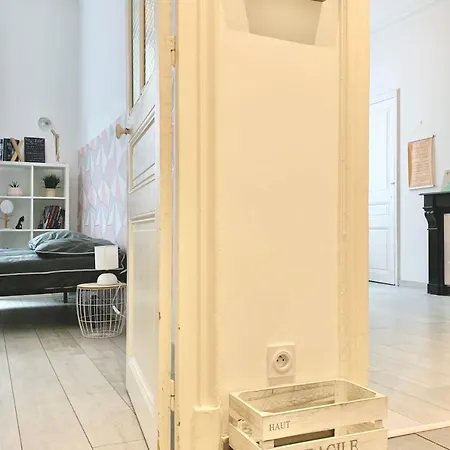 Apartment #b3 Light Pink T2 Near Jaures Estacade Luminous *