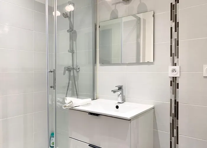 Lägenhet #b3 Light Pink T2 Near Jaures Estacade Luminous