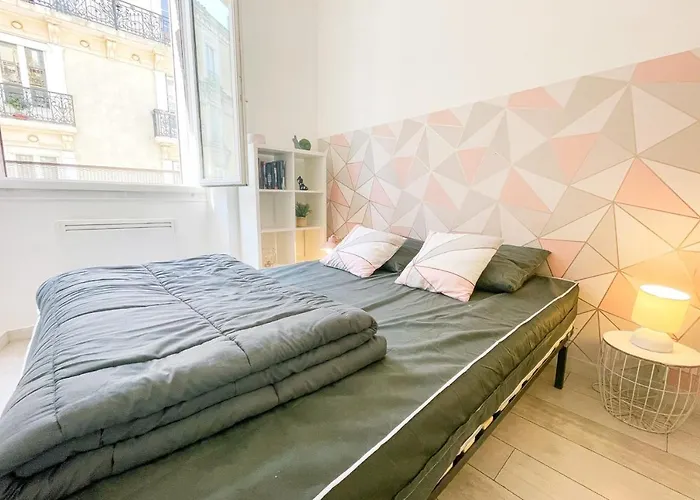 #b3 Light Pink T2 Near Jaures Estacade Luminous * Grenoble